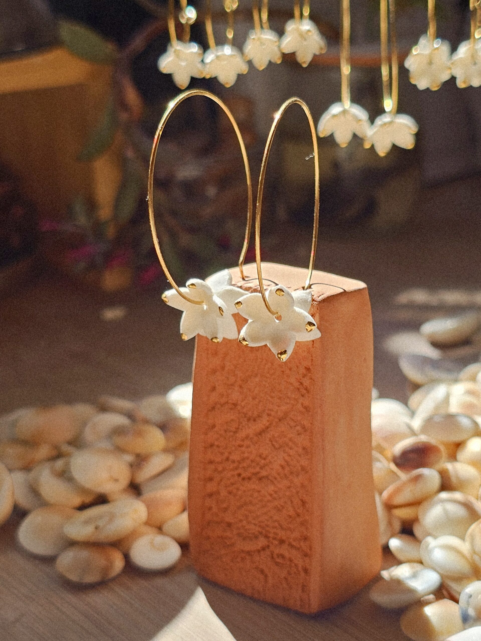 Créoles Fleur de Jasmin – Porcelaine & Or fin